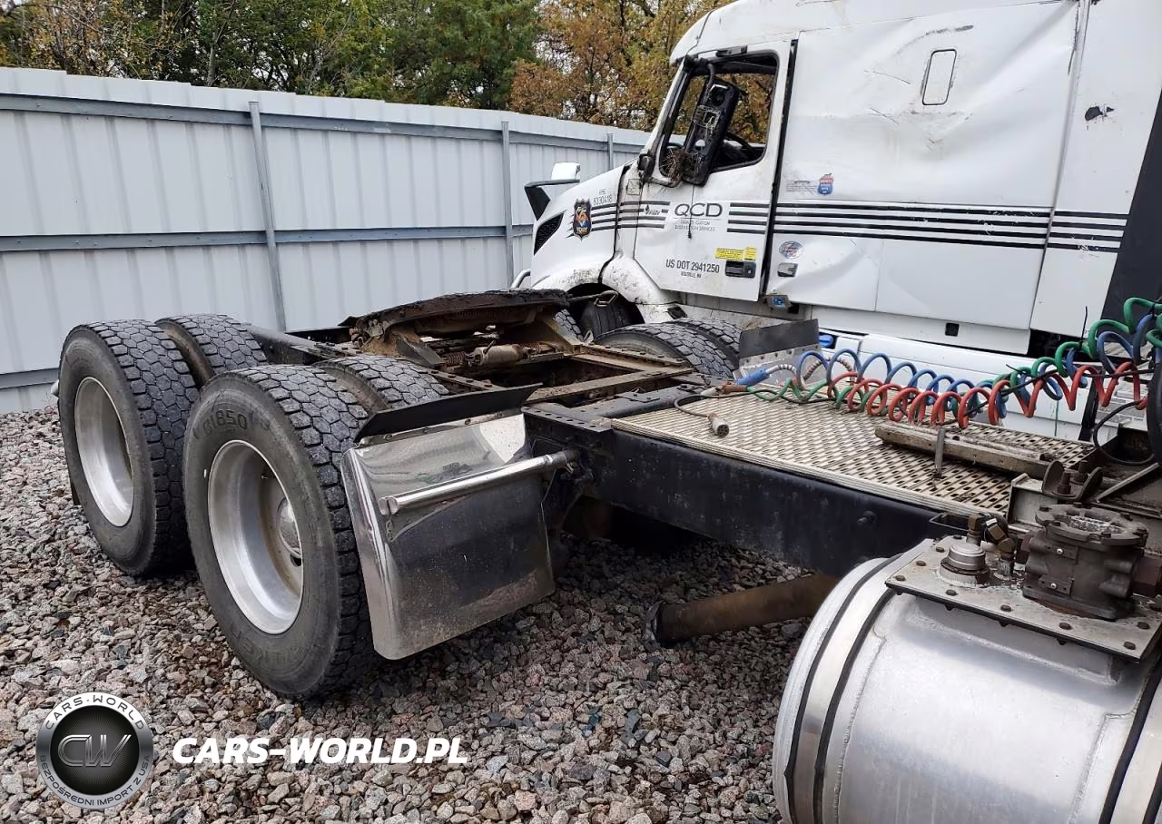 2009 International 9900I Semi Truck VIN:3HSCHAPRX9N130573 - 6