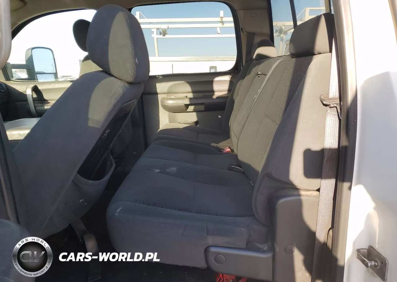 2007 Chevrolet Silverado K2500 Heavy Duty VIN:1GCHK23697F556498 - 10