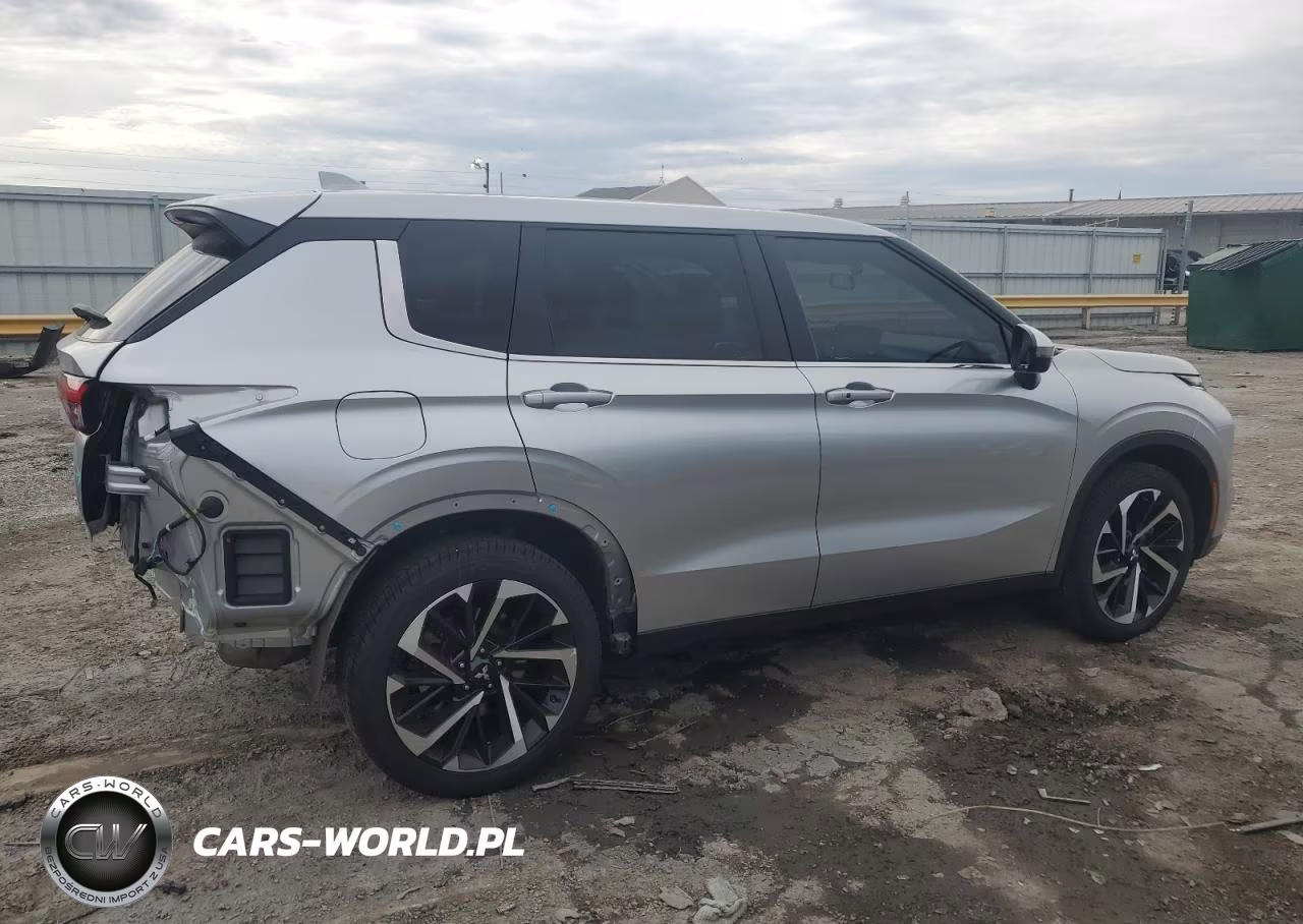 2023 Mitsubishi Outlander VIN:JA4J4UA86PZ053998 - 3