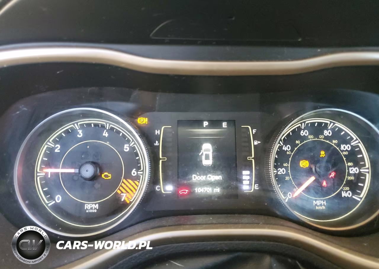 2014 Jeep Cherokee Sport VIN:1C4PJMAB6EW255811 - 9