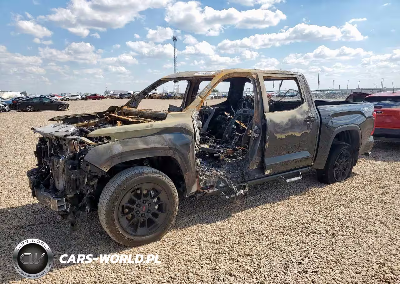 2025 Toyota Tundra Crewmax Limited