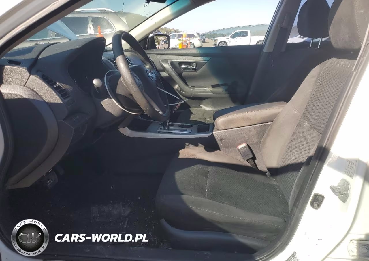 2015 Nissan Altima 2.5 VIN:1N4AL3AP3FN376279 - 7