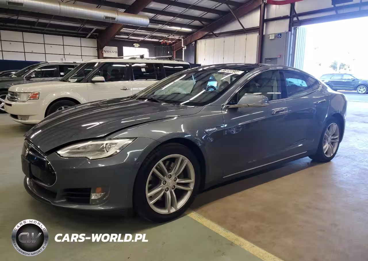 2014 Tesla Model S