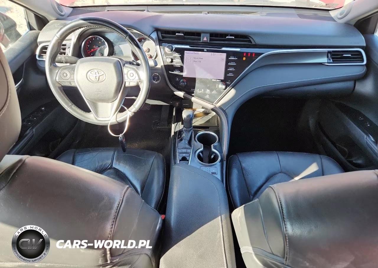 2018 Toyota Camry Xse VIN:4T1B61HK8JU526868 - 8
