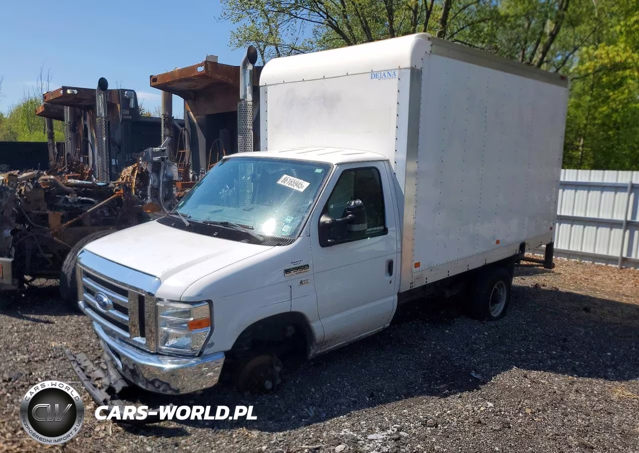 2017 Ford E350 Box Truck