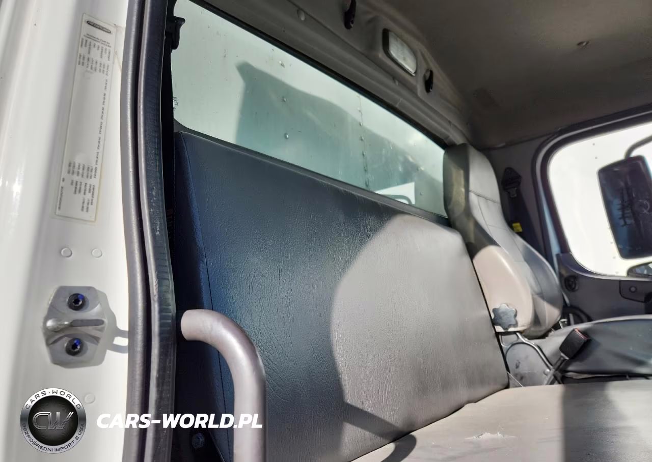 2019 Freightliner Business Class M2 Box Truck VIN:3ALACWFCXKDKG7561 - 11