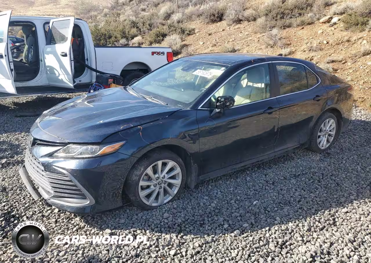 2021 Toyota Camry Le