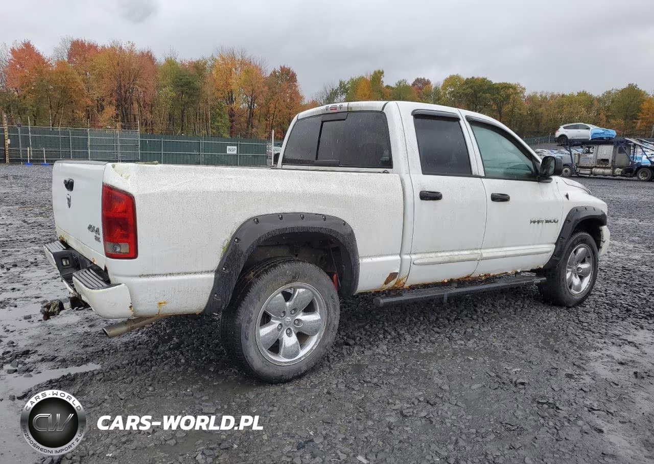 2005 Dodge Ram 1500 VIN:1D7HU18DX5S345140 - 3