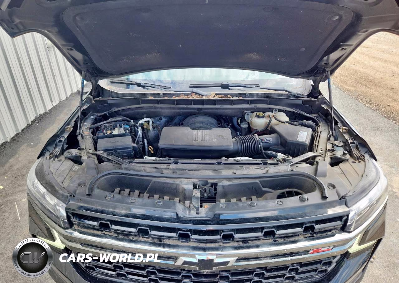 2021 Chev Suburban K1500 Z71 VIN:1GNSKDKD4MR131788 - 12