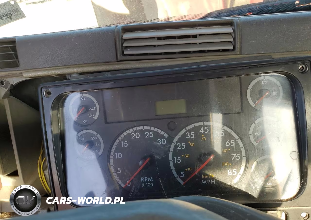 2007 Freightliner Columbia Semi Truck VIN:1FUJF0CV67LX20866 - 8