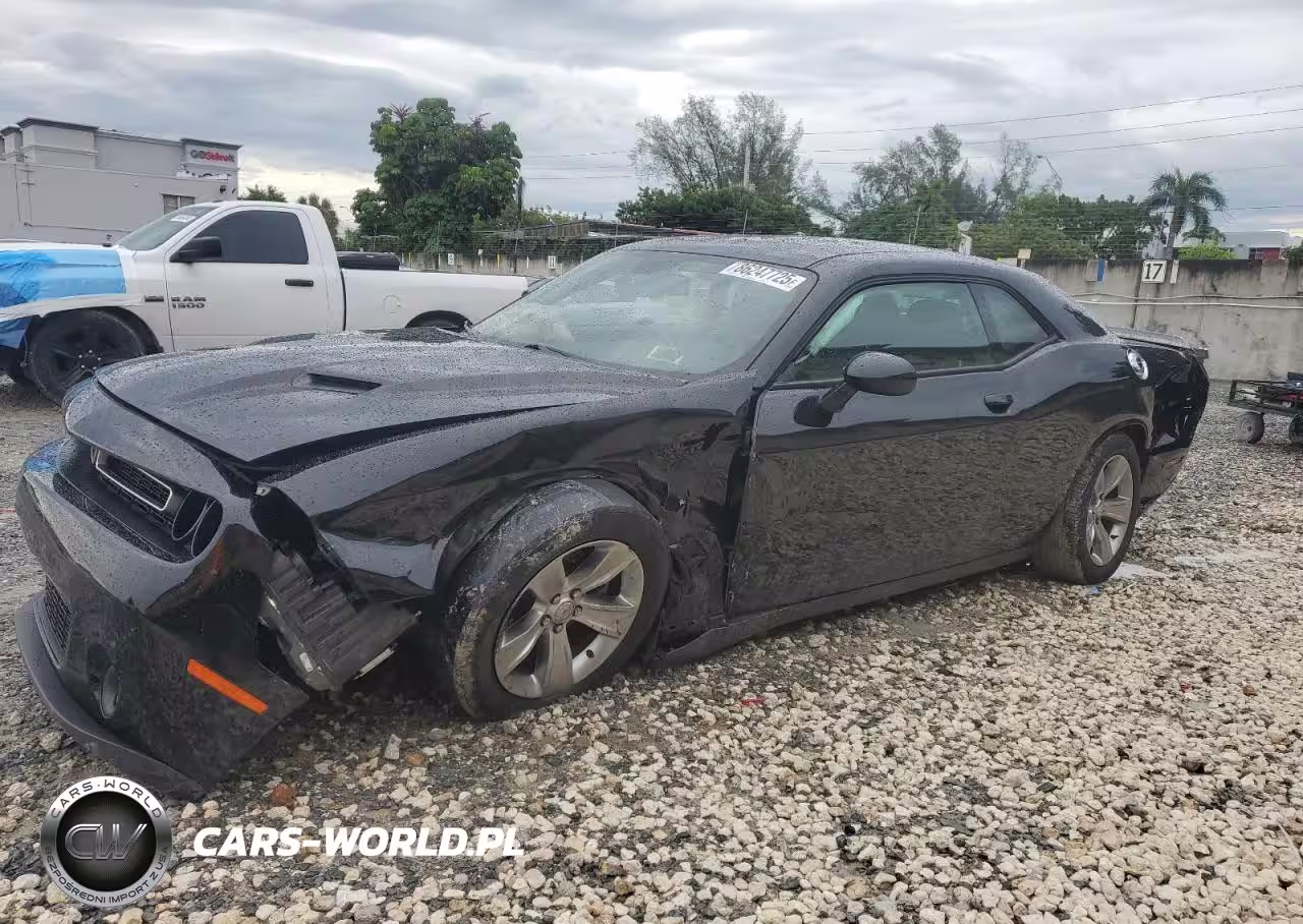 2021 Dodge Challenger Sxt