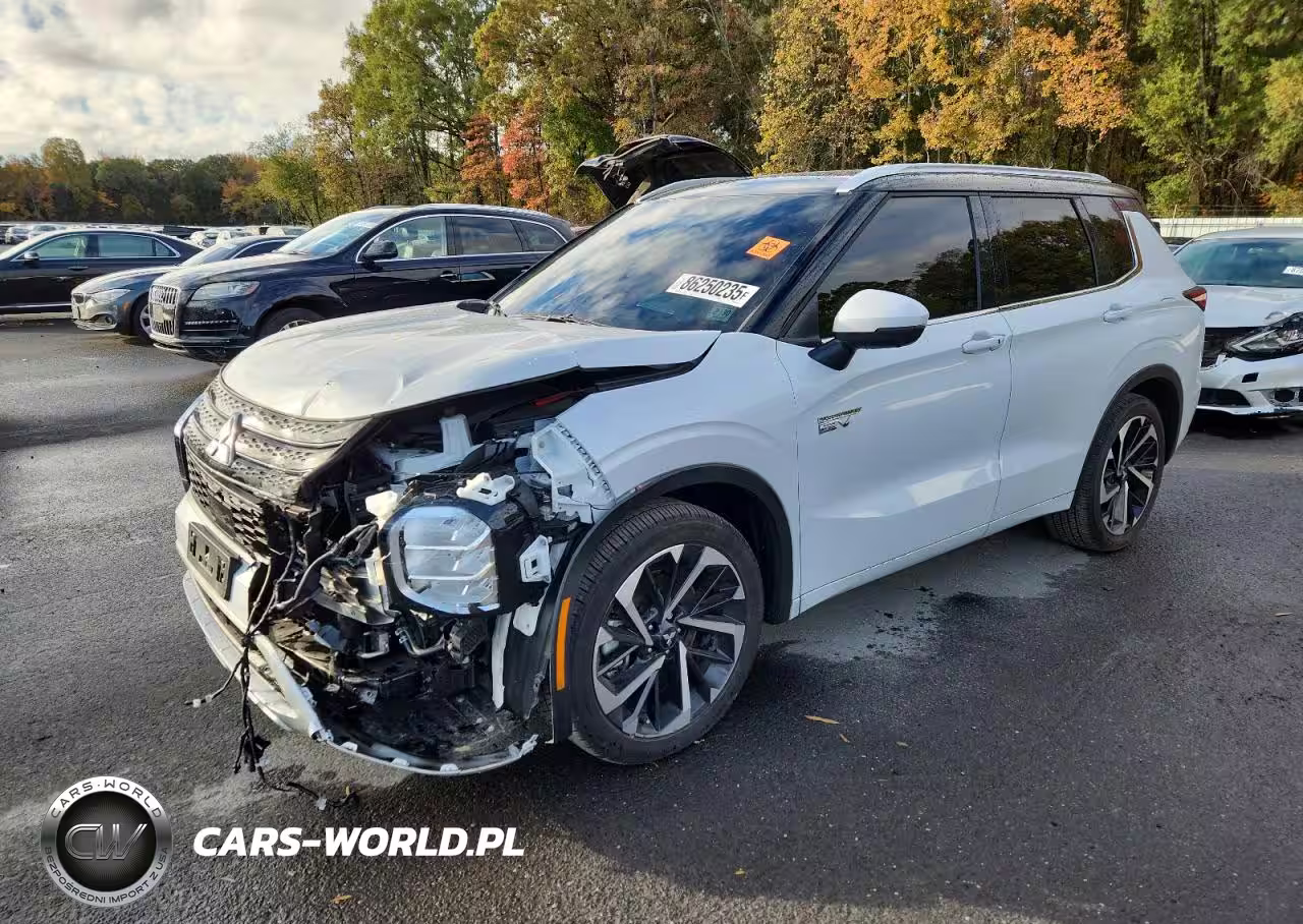 2025 Mitsubishi Outlander Sel