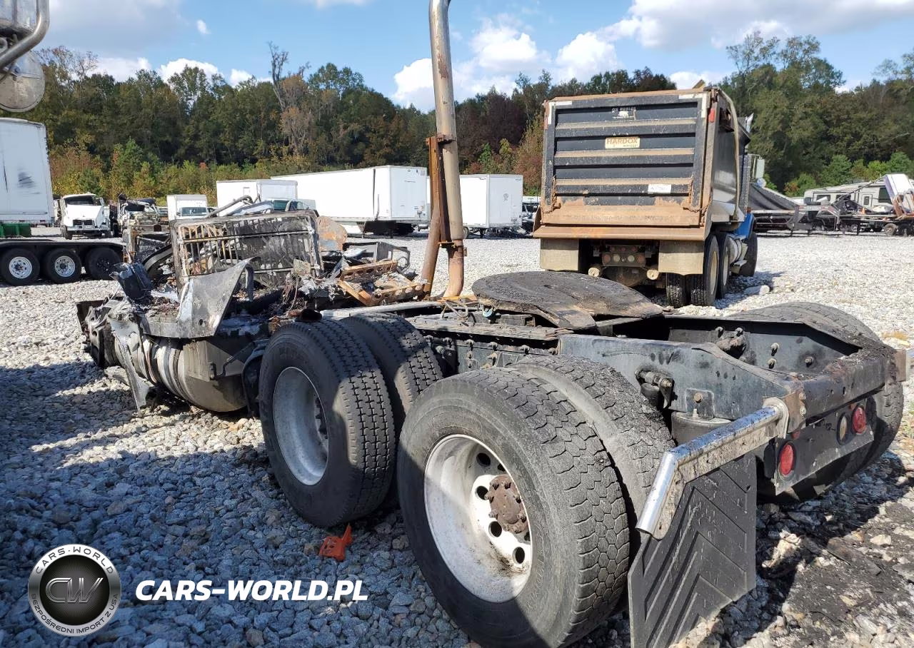 2006 International 9400I Semi Truck VIN:3HSCNAPR06N148011 - 3