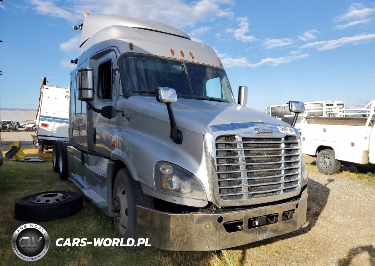 2016 Freightliner Cascadia 125 Semi Truck