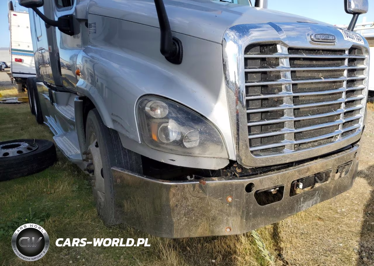 2016 Freightliner Cascadia 125 Semi Truck VIN:3AKJGLDV2GSHE0354 - 9