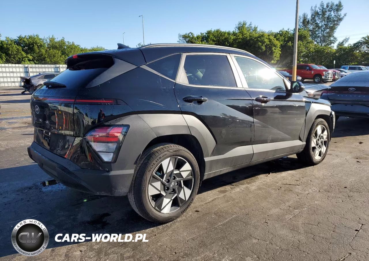 2025 Hyundai Kona Sel VIN:KM8HB3AB1SU286544 - 3