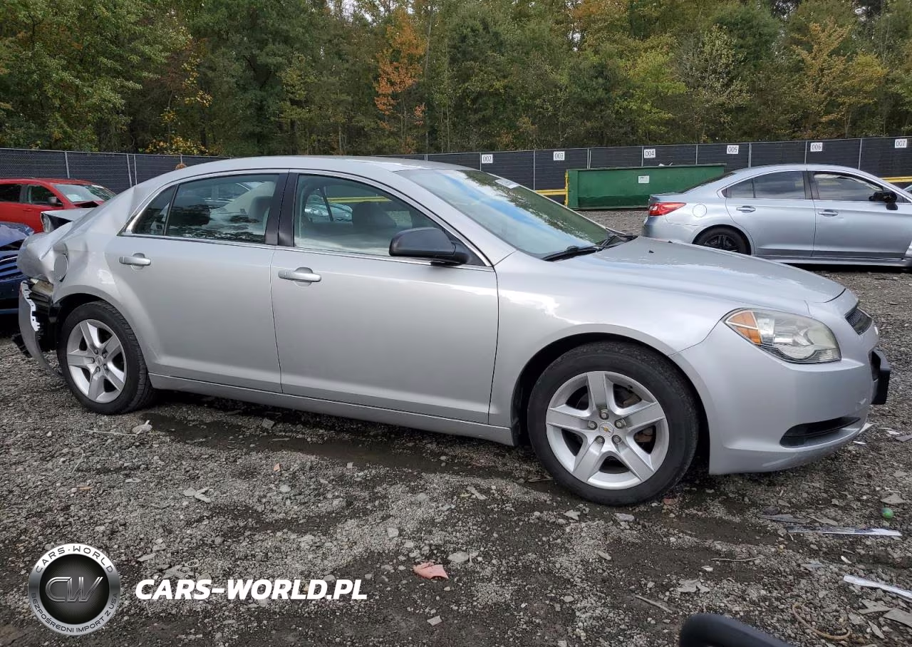 2011 Chevrolet Malibu VIN:1G1ZB5E19BF216065 - 4