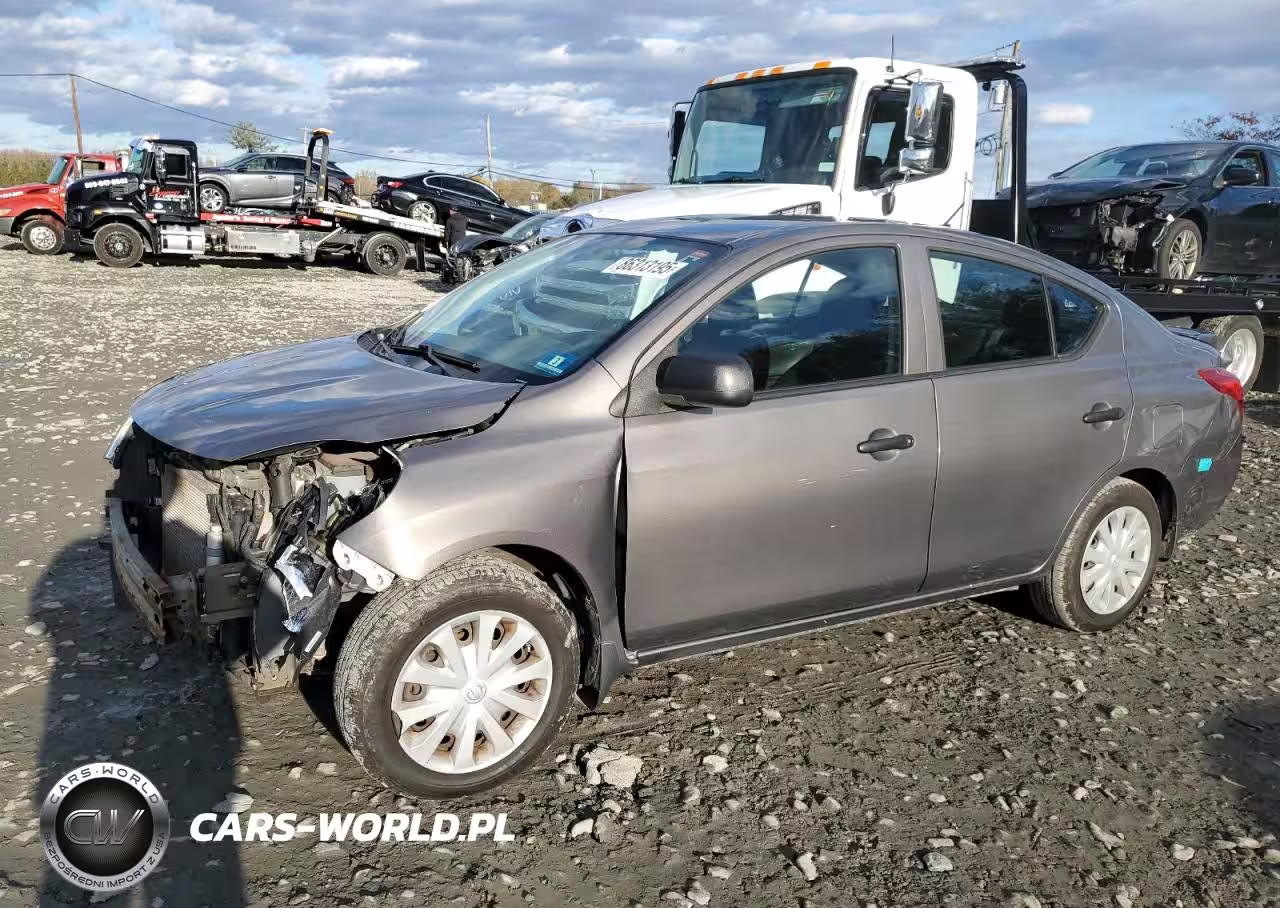 2014 Nissan Versa S