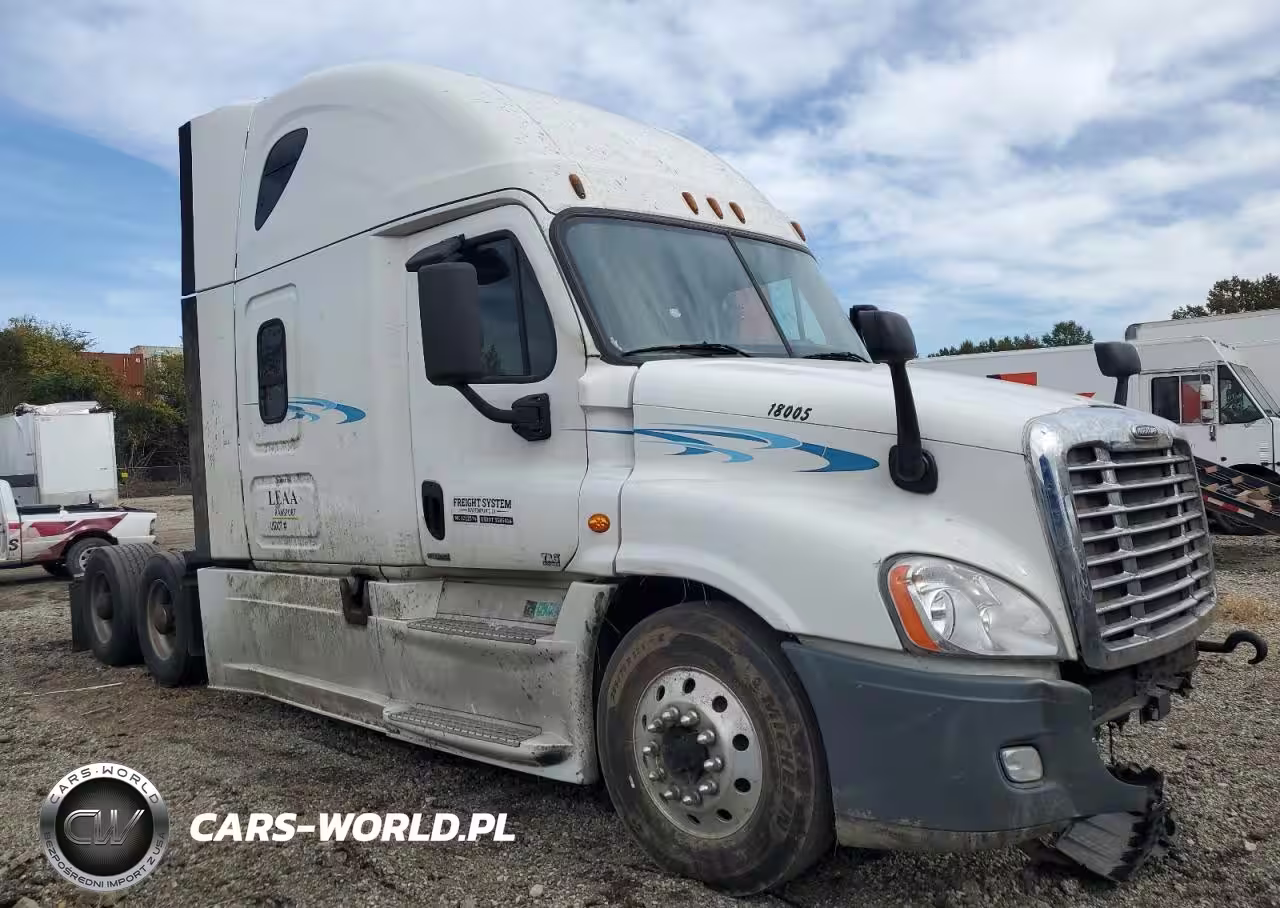 2018 Freightliner Cascadia 125 Semi Truck