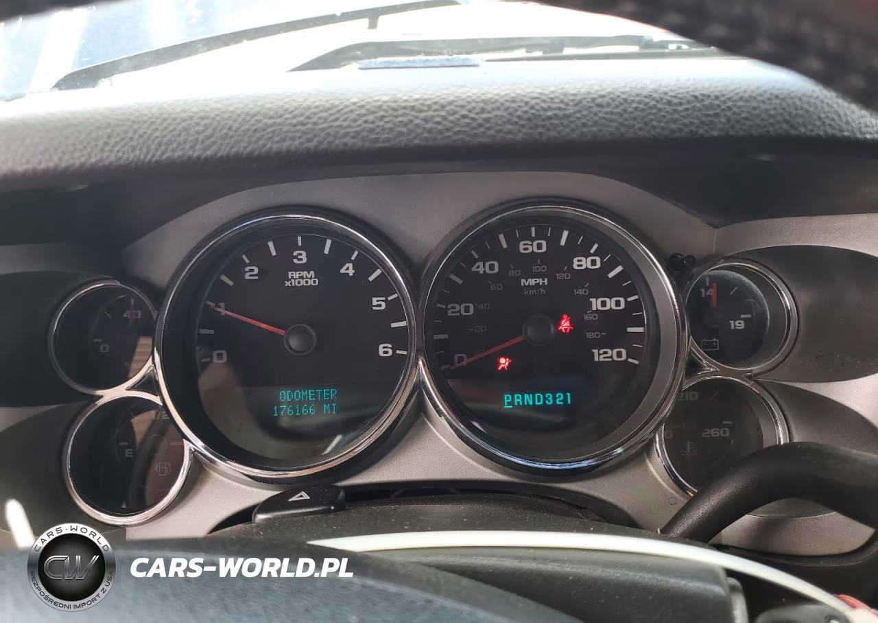 2007 Chevrolet Silverado C1500 VIN:2GCEC19J271591557 - 9
