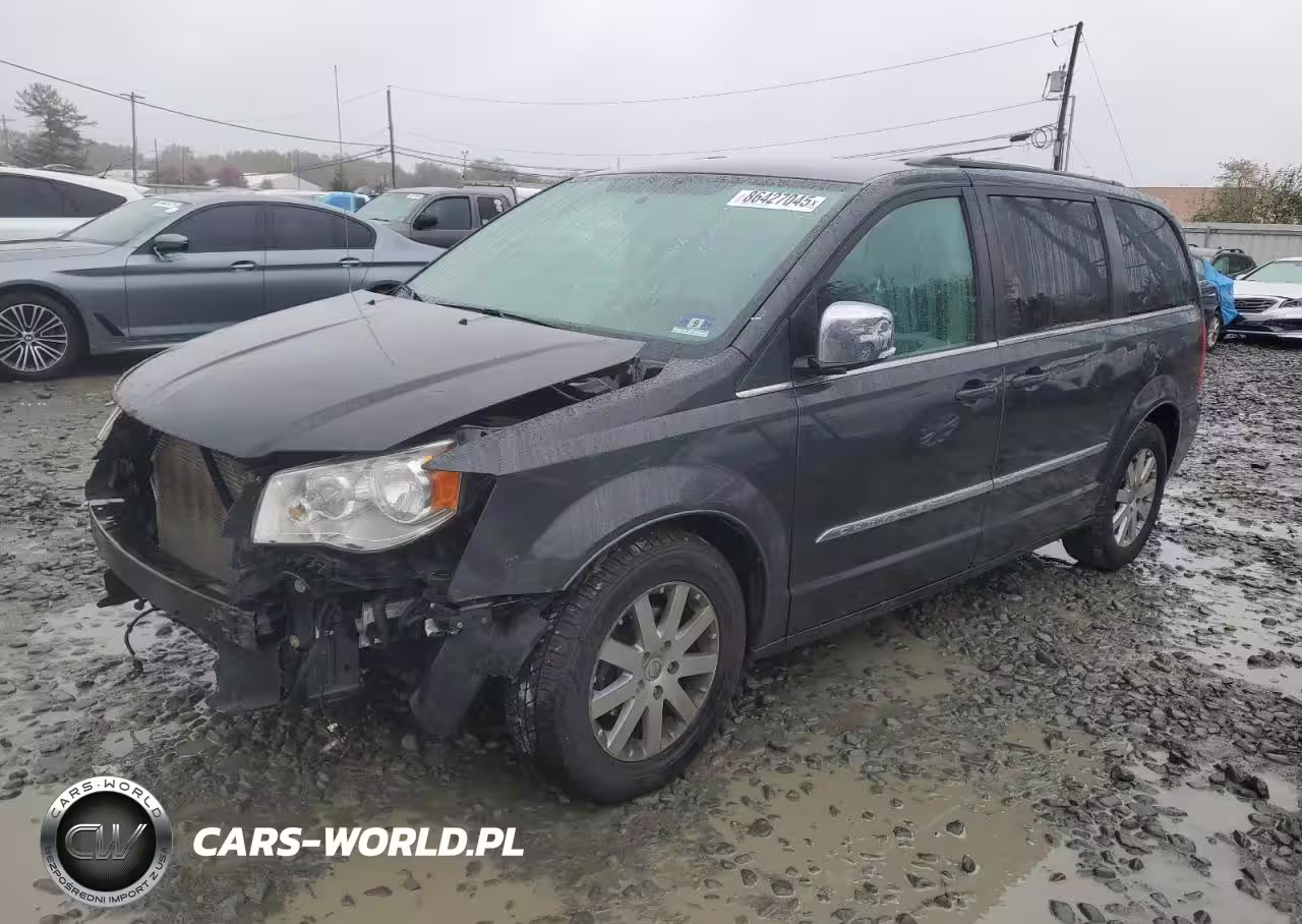 2011 Chrysler Town & Country Touring L