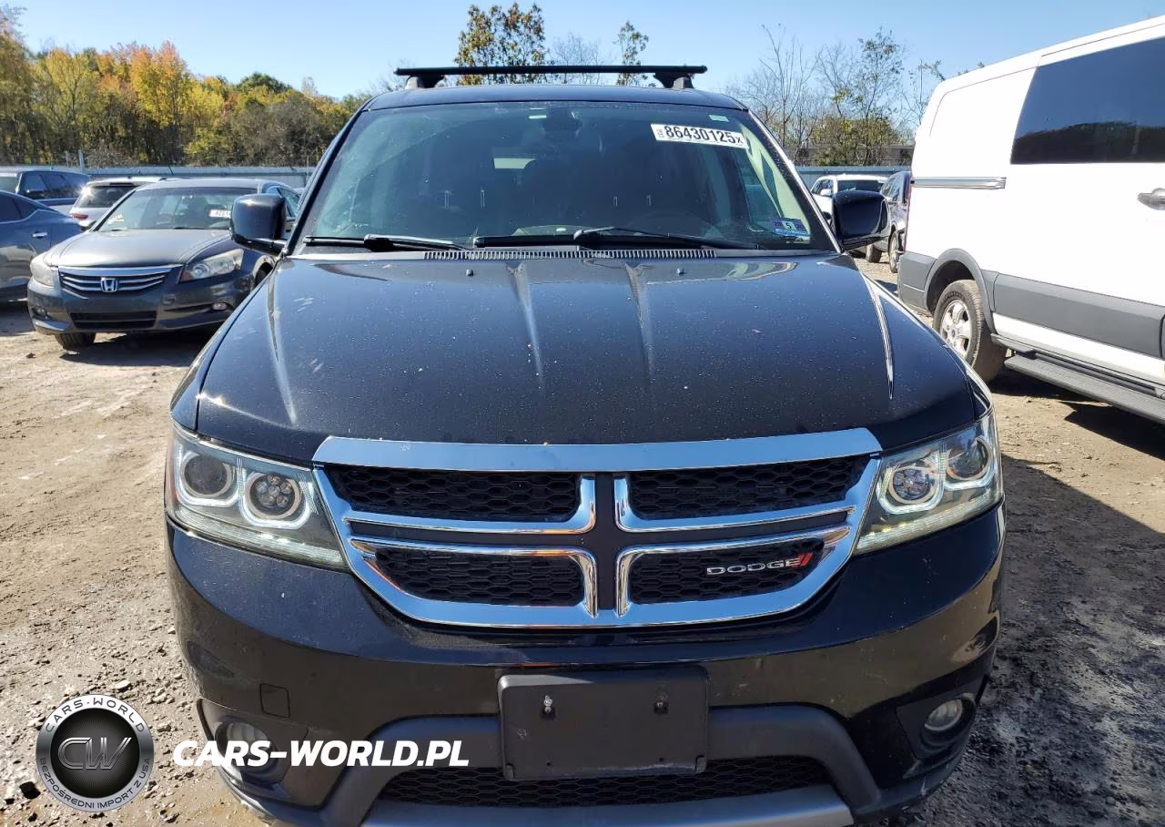 2019 Dodge Journey Se VIN:3C4PDCBB9KT852744 - 5