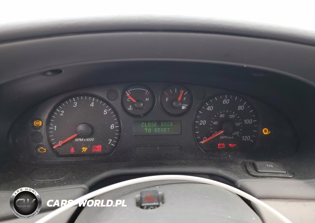 2007 Ford Taurus Se VIN:1FAHP53U97A155473 - 9