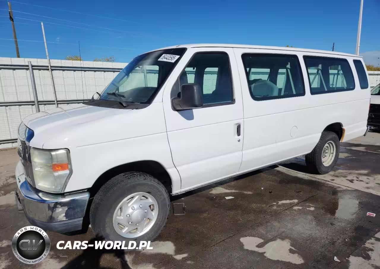 2011 Ford Econoline E350 Super Duty Wagon