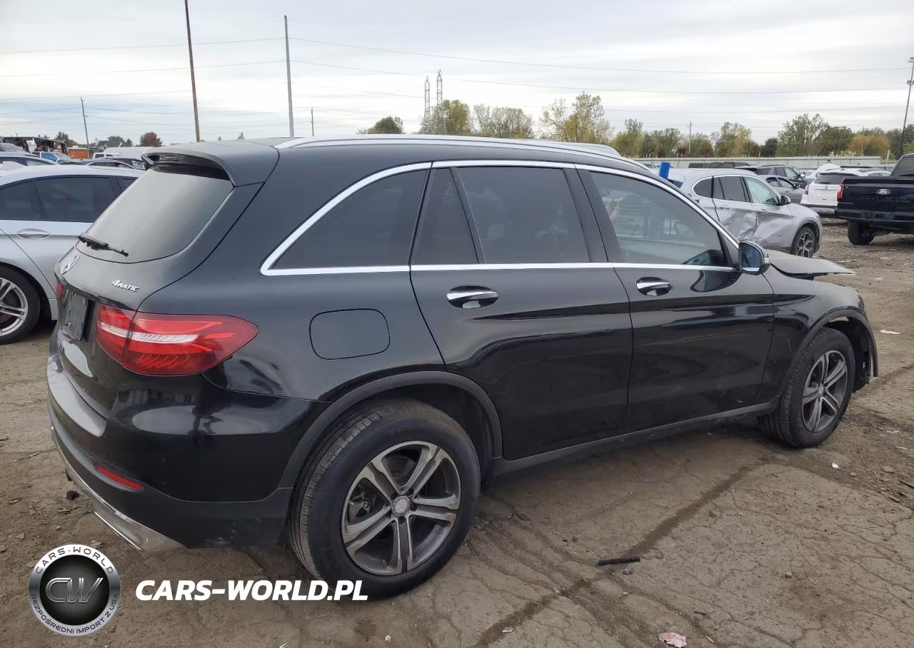 2017 Mercedes-Benz Glc 300 4Matic VIN:WDC0G4KB1HF121253 - 3