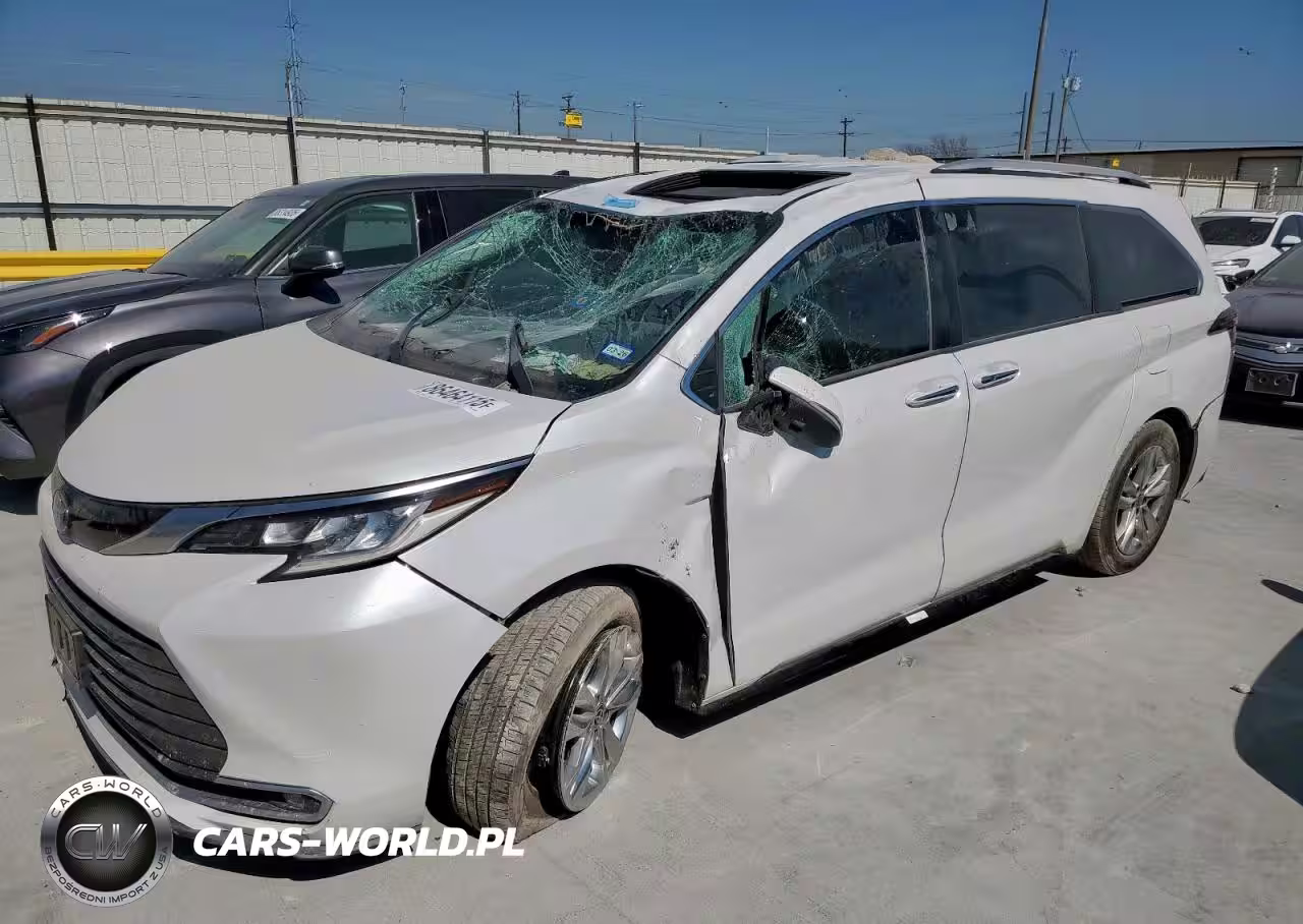 2022 Toyota Sienna Limited