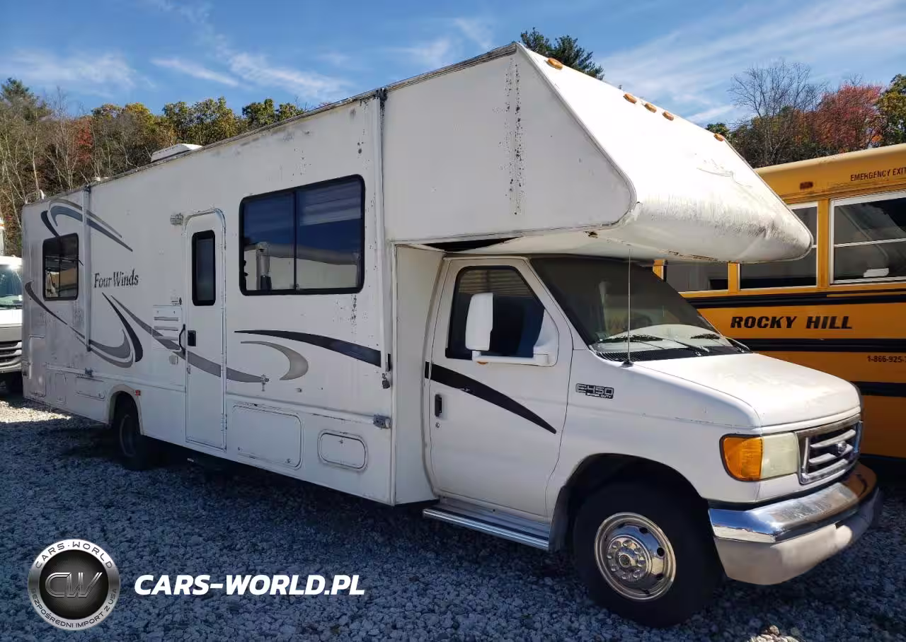 2003 Ford Econoline E450 Super Duty Cutaway Van