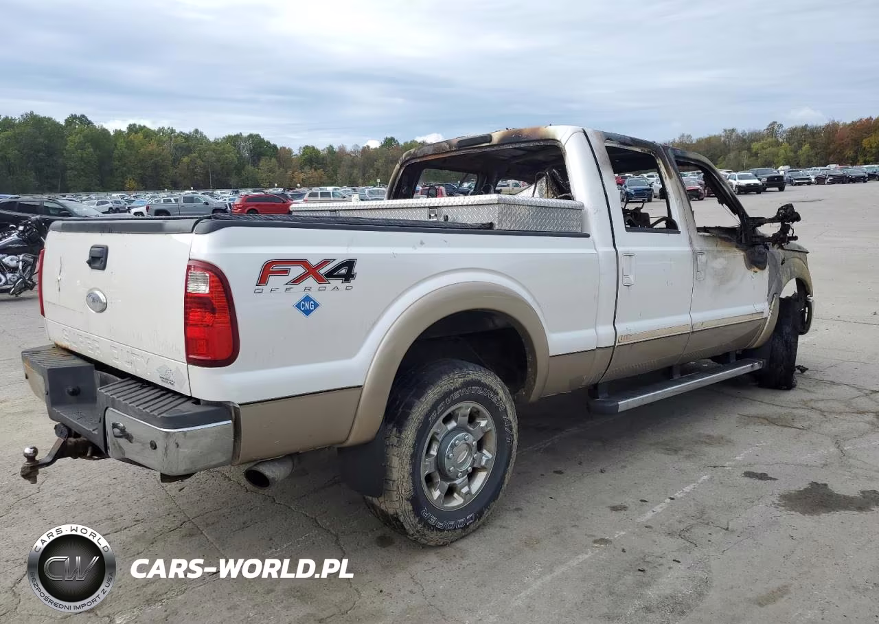 2012 Ford F250 Super Duty VIN:1FT7W2B63CEB49004 - 3