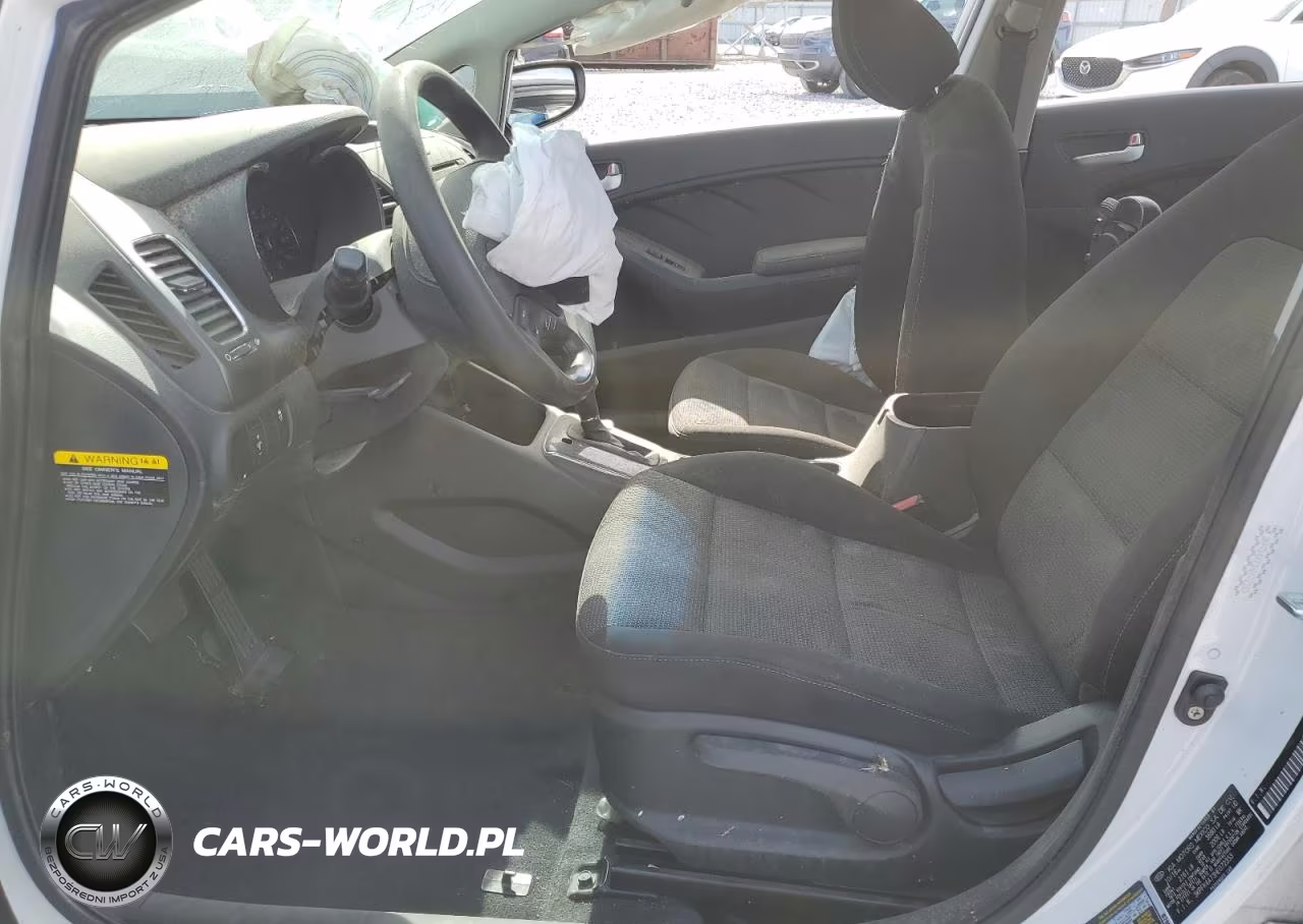 2017 Kia Forte Lx VIN:3KPFK4A73HE072353 - 7