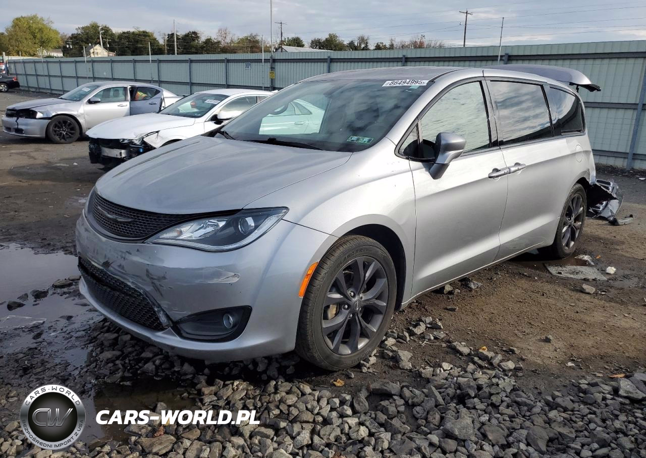 2019 Chrysler Pacifica Touring Plus