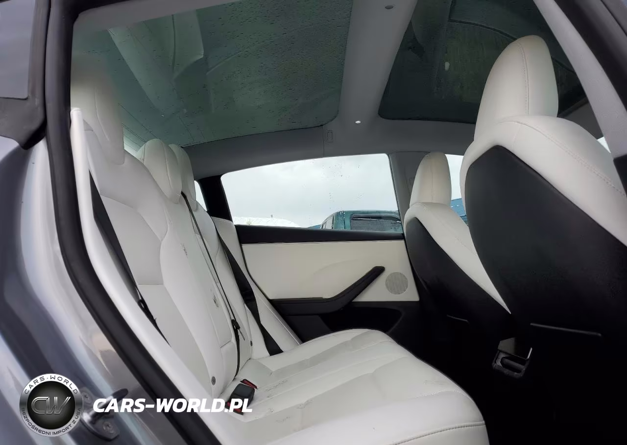 2025 Tesla Model 3 VIN:5YJ3E1EB6SF896470 - 10
