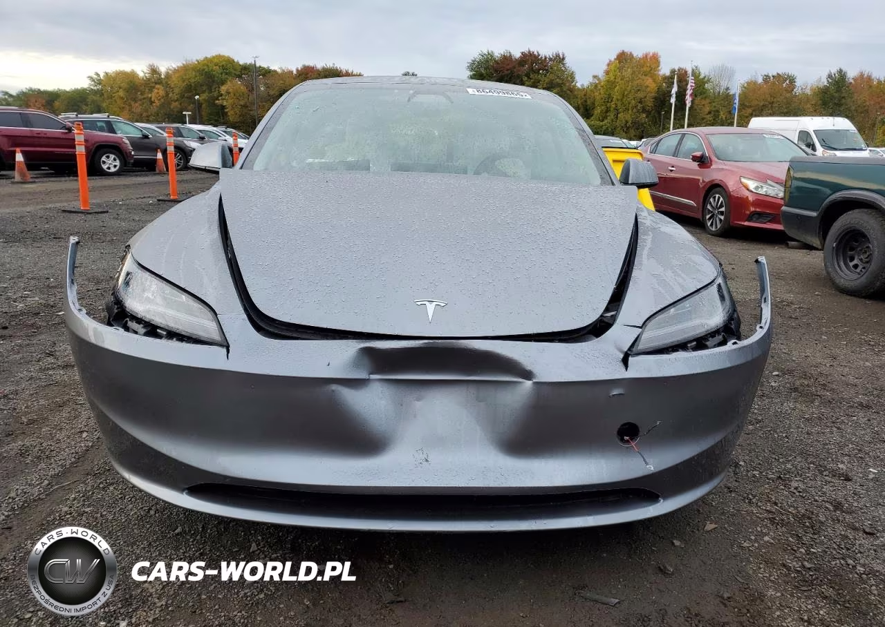 2025 Tesla Model 3 VIN:5YJ3E1EB6SF896470 - 5