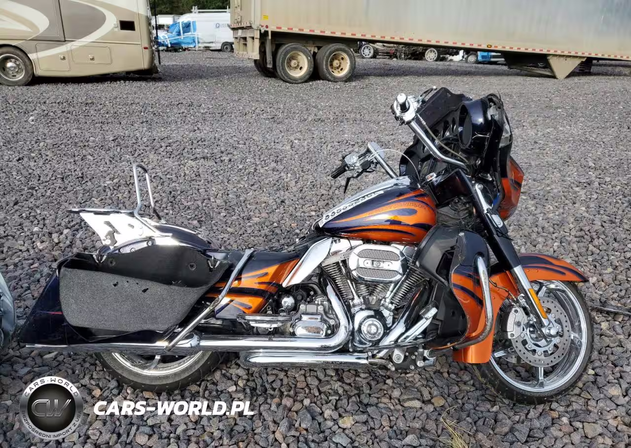 2015 Harley-Davidson Flhxse Cvo Street Glide