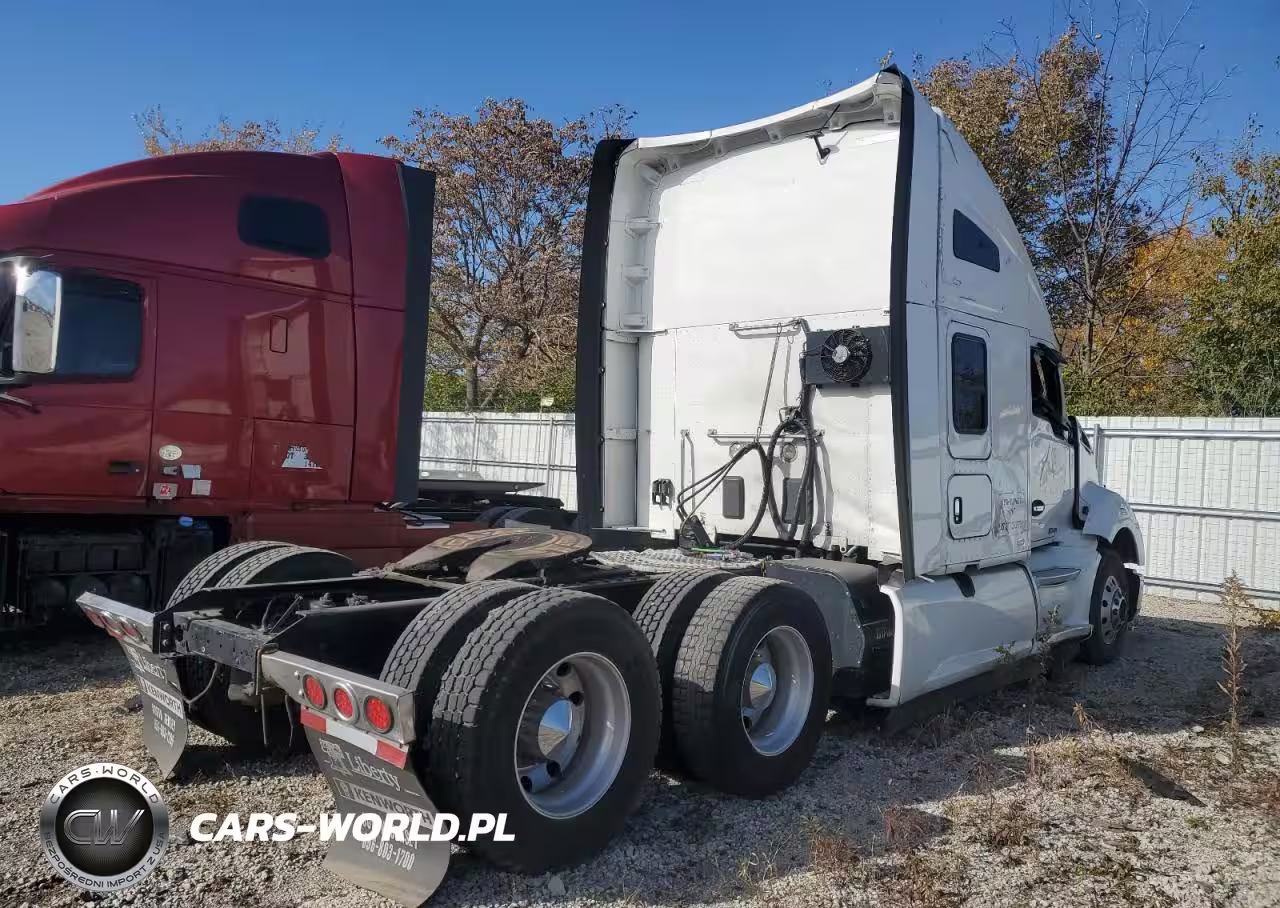 2019 Kenworth T680 Semi Truck VIN:1XKYD49X0KJ284407 - 4
