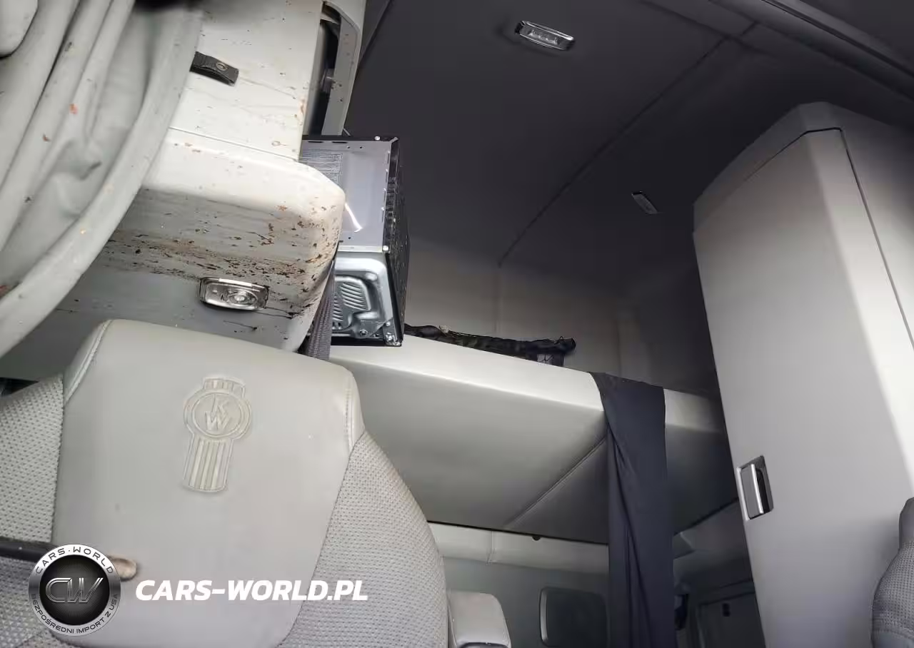 2019 Kenworth T680 Semi Truck VIN:1XKYD49X0KJ284407 - 6