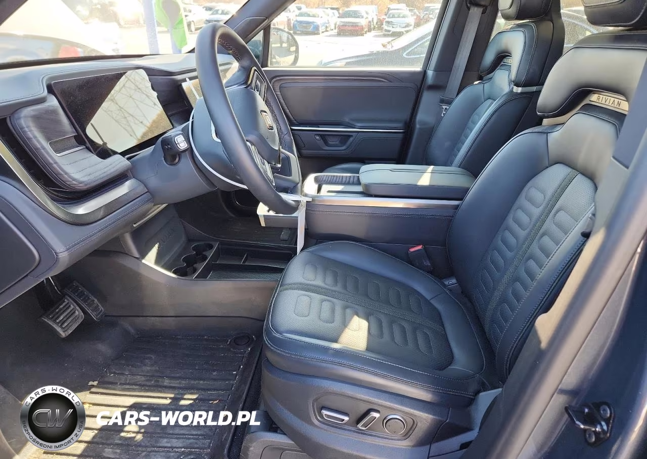 2025 Rivian R1S Adventure VIN:7PDSGBBA7SN070101 - 7