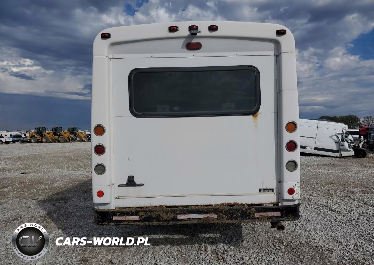 2016 Ford Econoline E450 Super Duty Cutaway Van VIN:1FDFE4FS3GDC57941 - 6