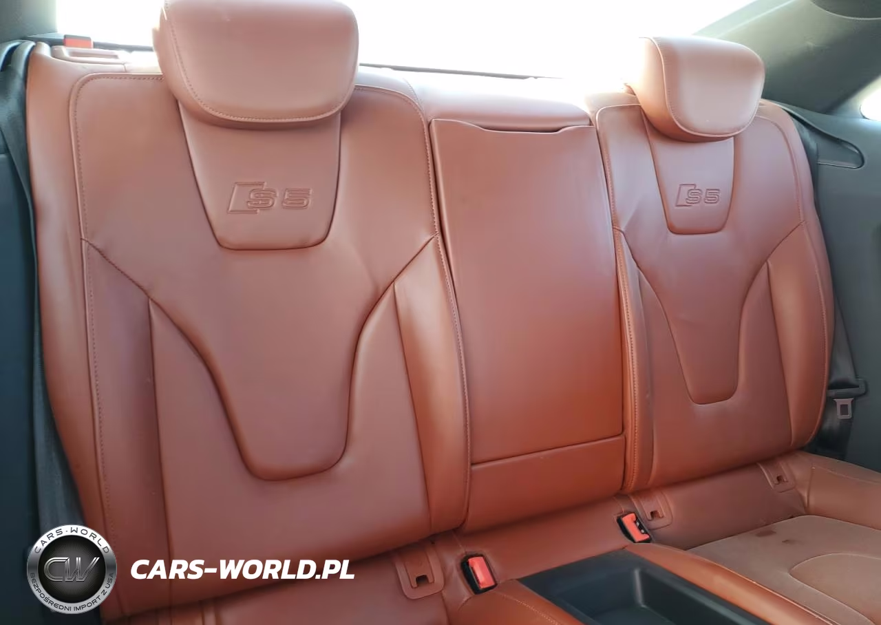 2012 Audi S5 Prestige VIN:WAUVVAFR7CA001788 - 10