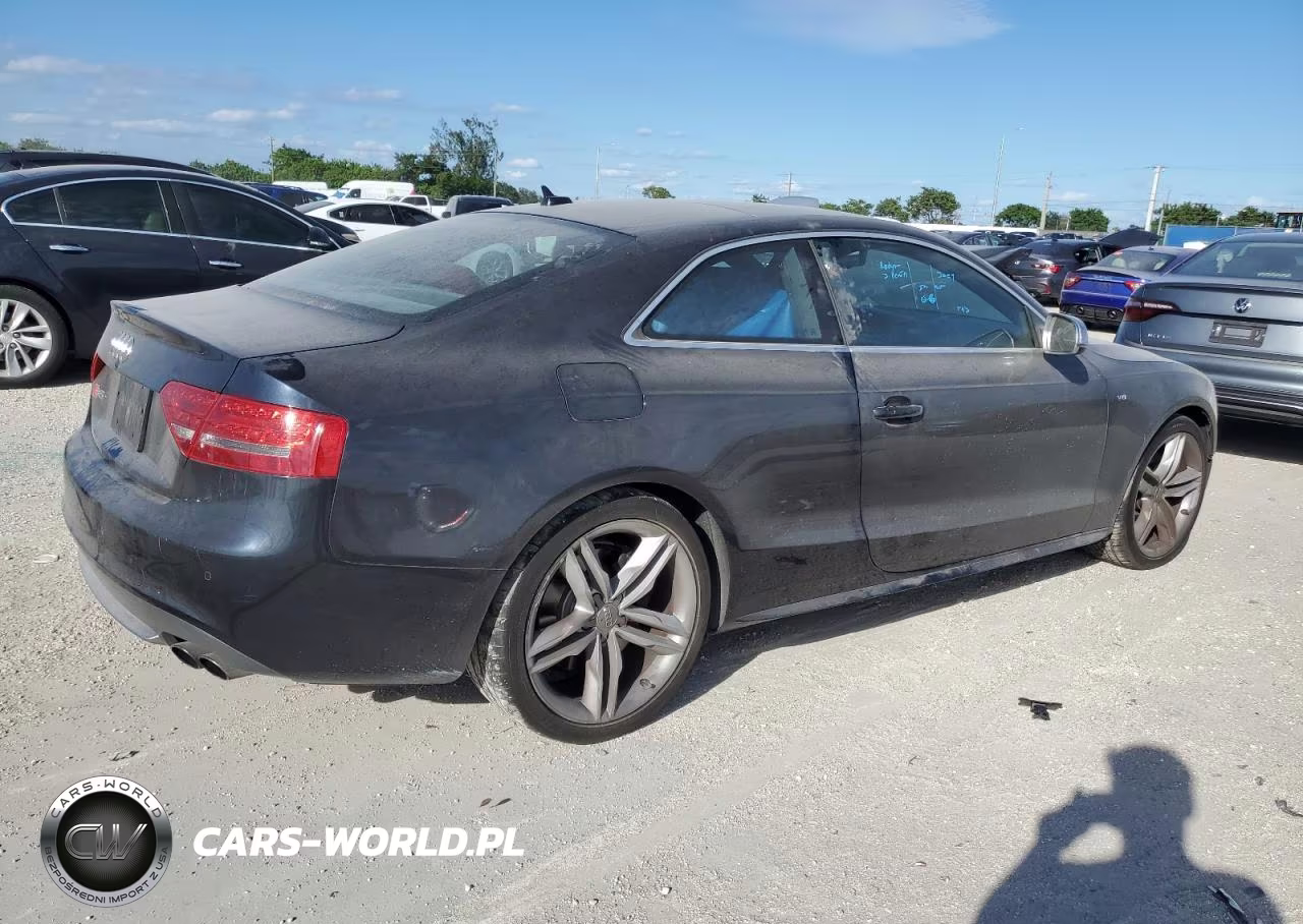 2012 Audi S5 Prestige VIN:WAUVVAFR7CA001788 - 3