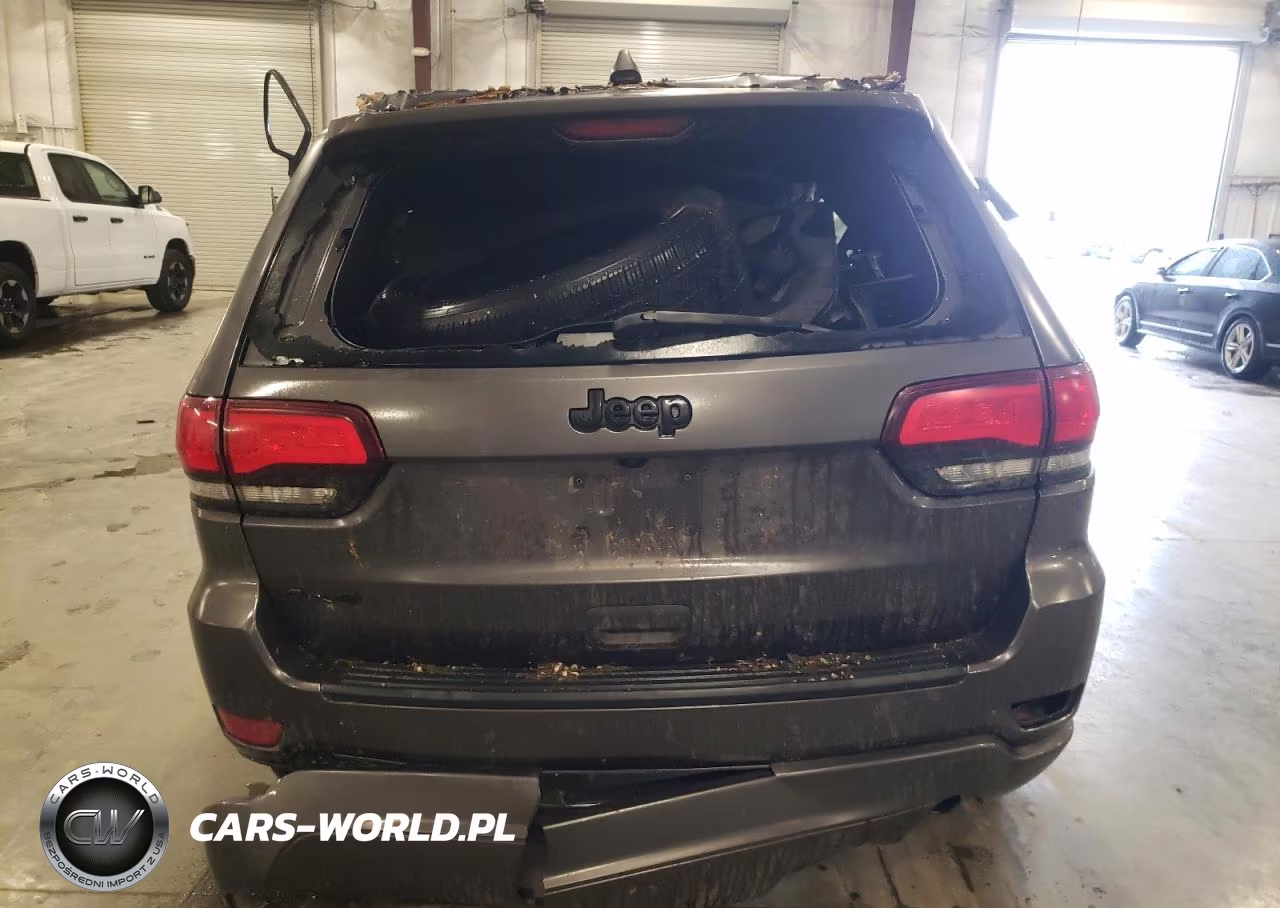 2018 Jeep Grand Cherokee Laredo VIN:1C4RJFAG1JC499331 - 6