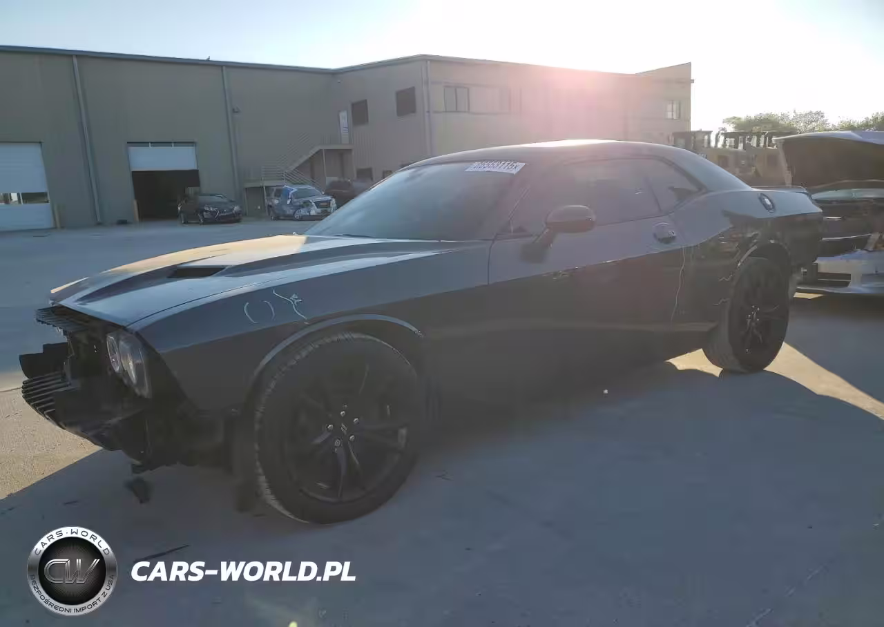 2018 Dodge Challenger Sxt