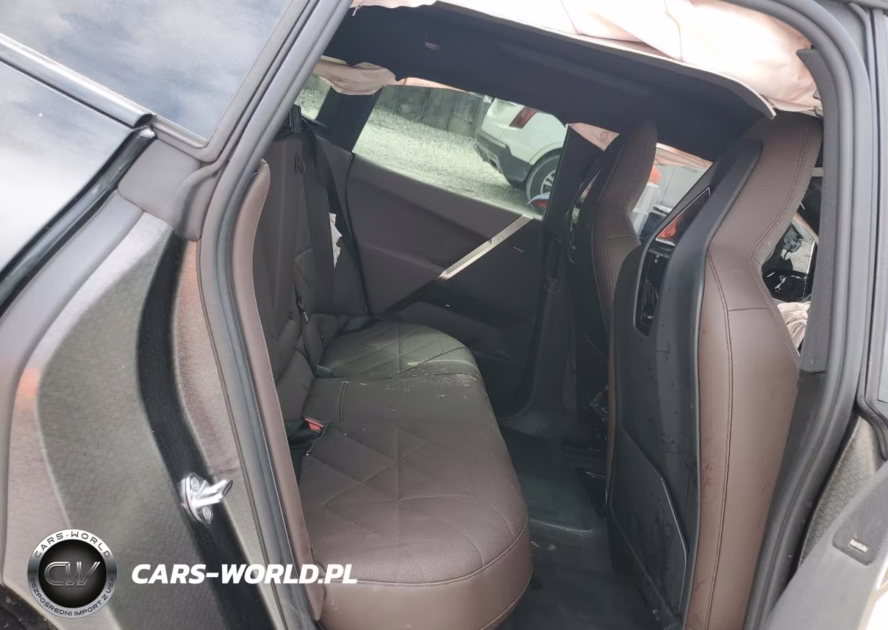 2024 BMW Ix xDrive50 VIN:WB523CF04RCN46056 - 11