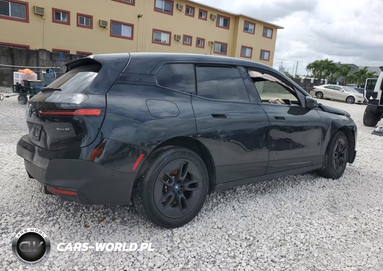 2024 BMW Ix xDrive50 VIN:WB523CF04RCN46056 - 3
