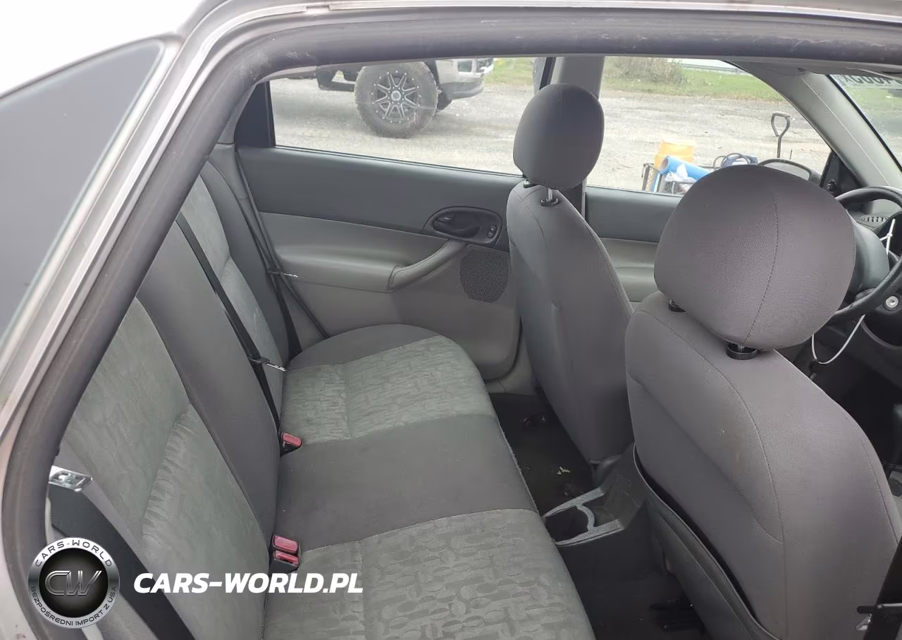2005 Ford Focus Zx4 VIN:1FAFP34N25W202670 - 10