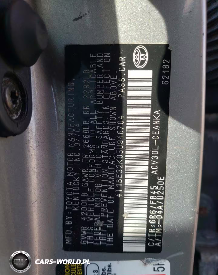 2005 Toyota Camry Le VIN:4T1BE32K05U946704 - 12