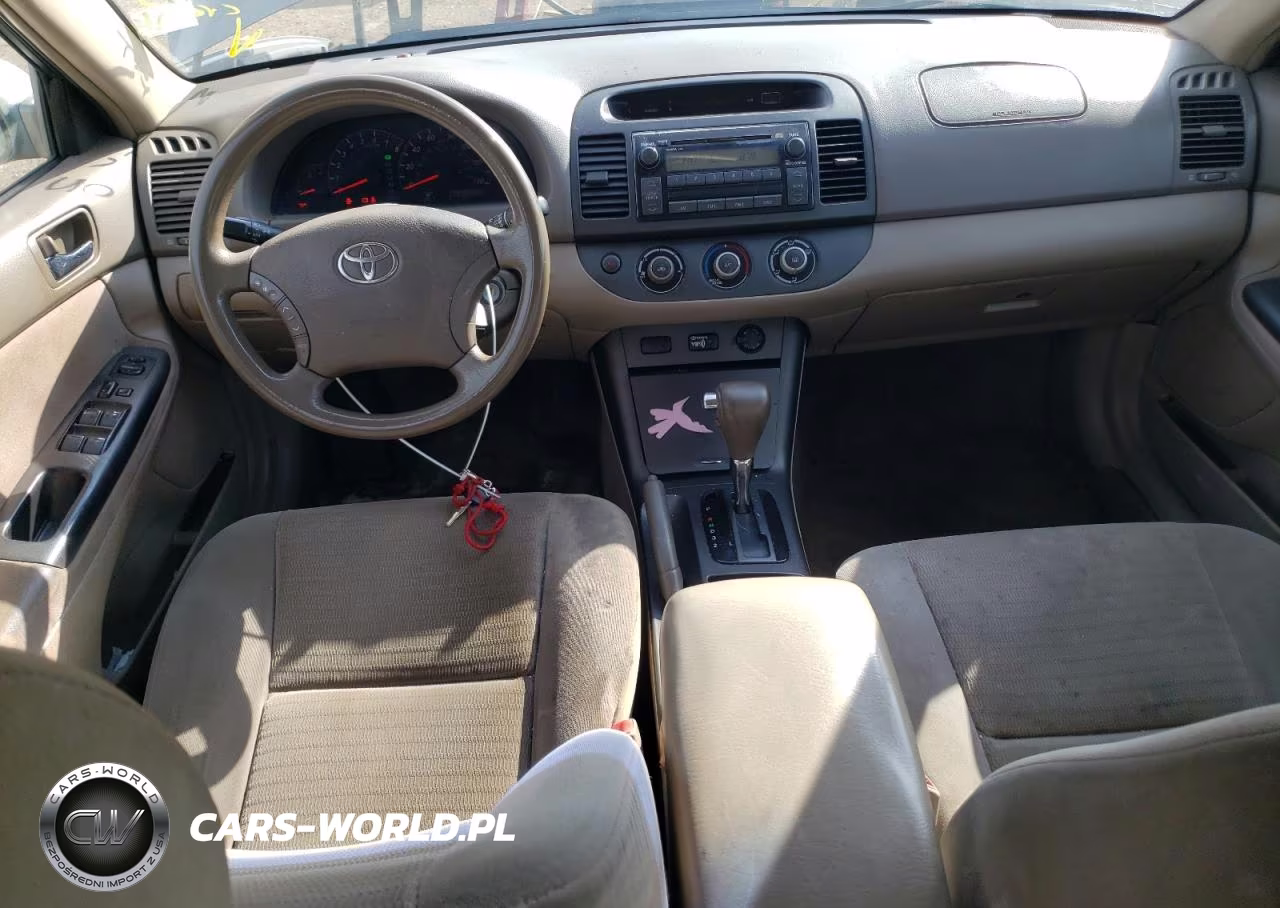 2005 Toyota Camry Le VIN:4T1BE32K05U946704 - 8
